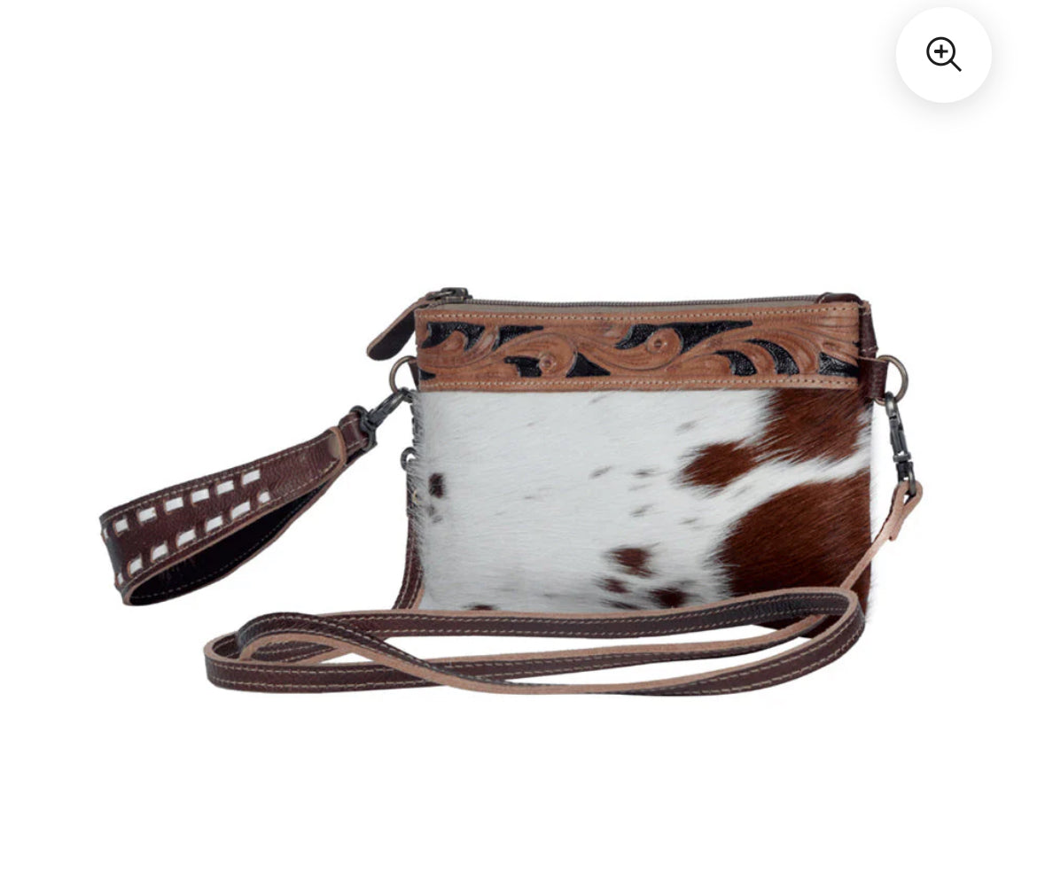 Streaks Delight Belt Bag