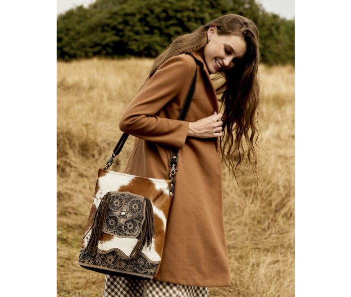 "Earthen splashes Hand-Tooled Bag"